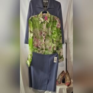 NWTs Tahari Arthur S. Levine Two Piece Blazer and Skirt Set Size 10P ONLY